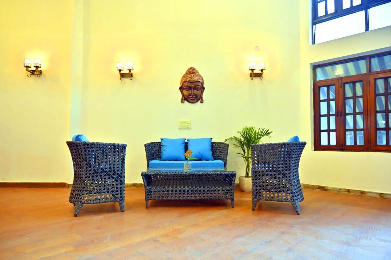 Jay Ally - Boutique Hotel New Delhi Bagian luar foto