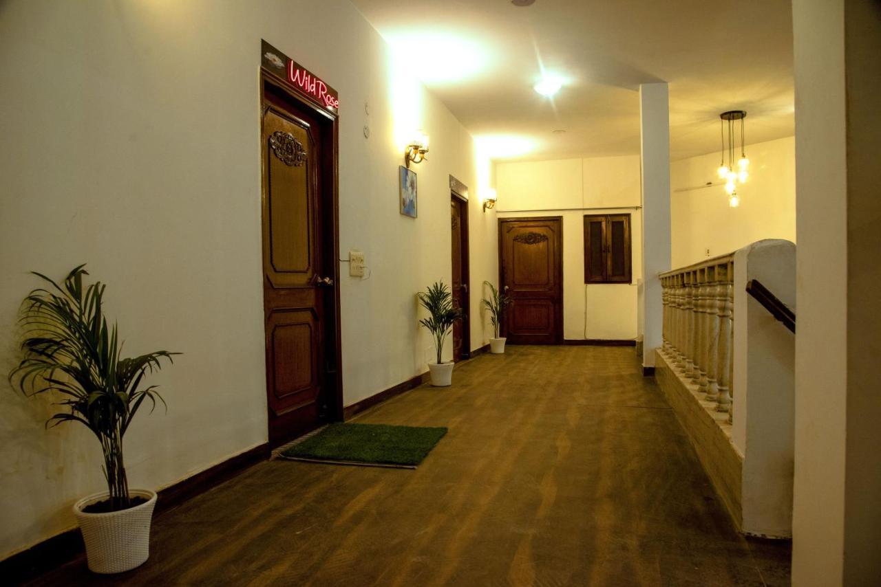 Jay Ally - Boutique Hotel New Delhi Bagian luar foto